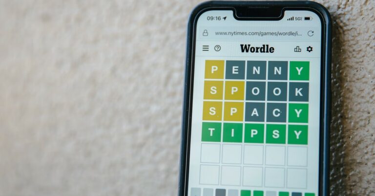 Как установить игру «Wordle» на домашний экран Android или iPhone?